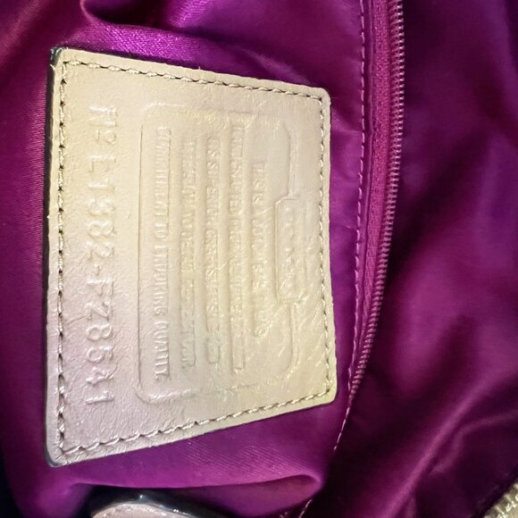 Coach F28541 Ruched Leather Tote – Camel with Bold Purple Interior | Luxe & Uniq - Picture 5 of 7